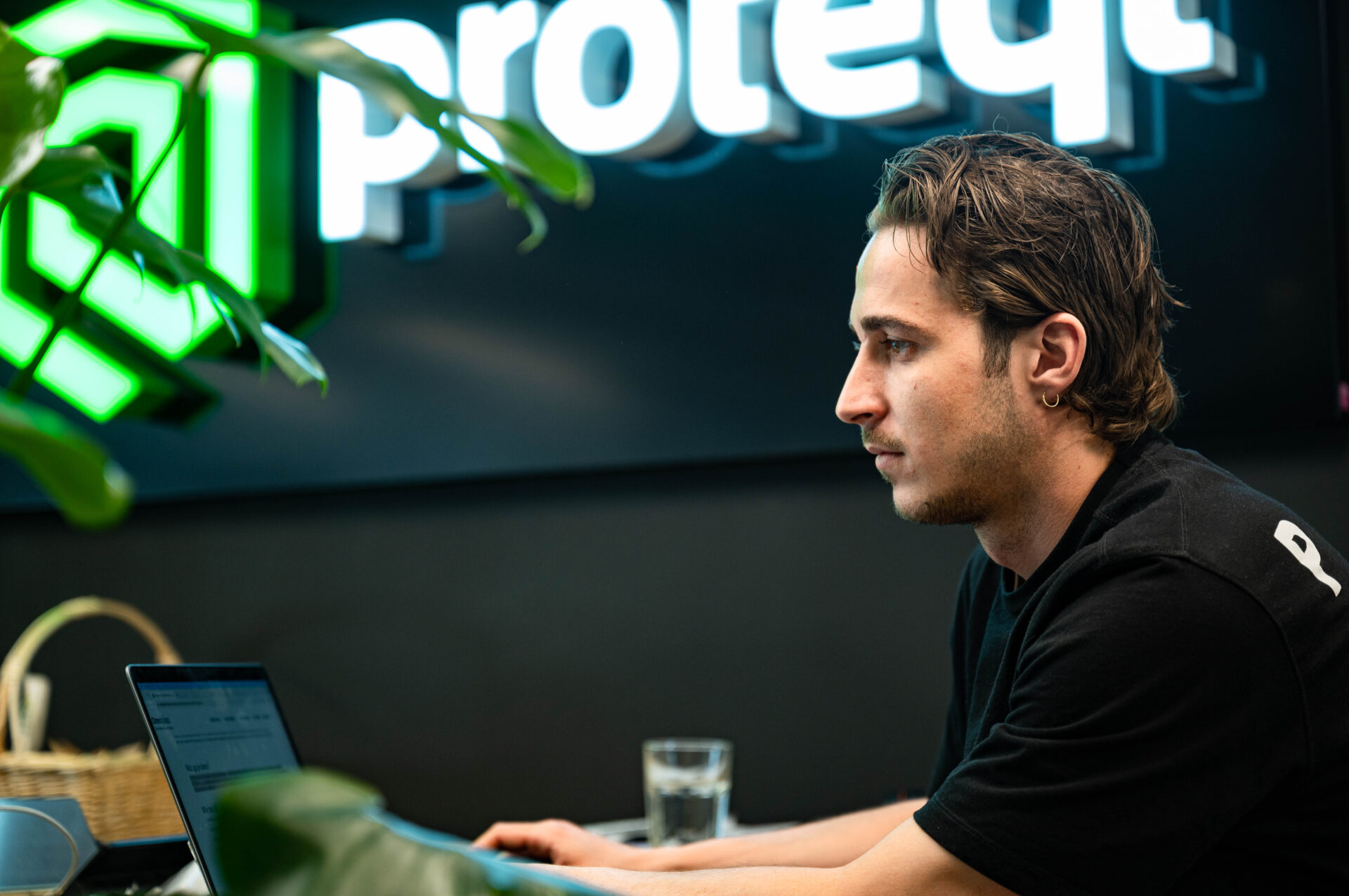 Thom working for Proteqt